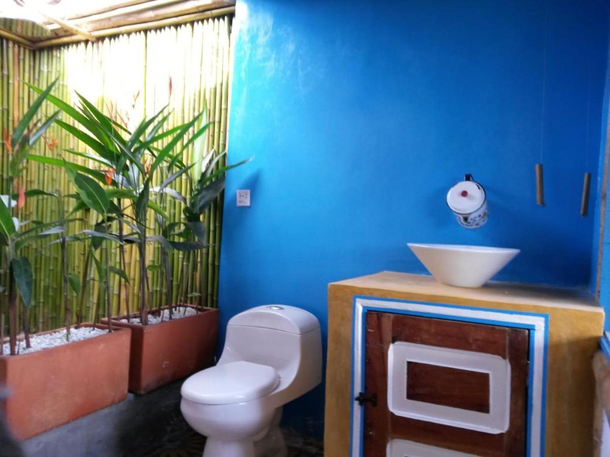Hacienda Guayabal Lodge *